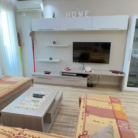 Square Inn Tirana Kültér fotó