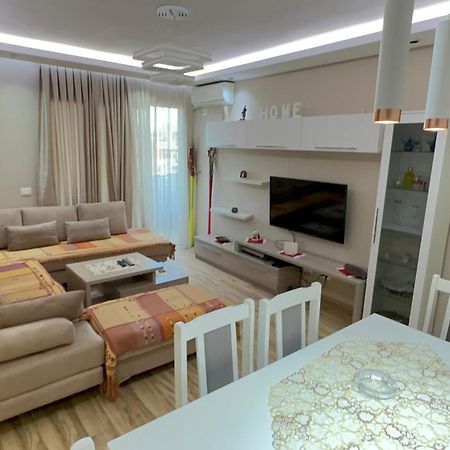 Square Inn Tirana Kültér fotó