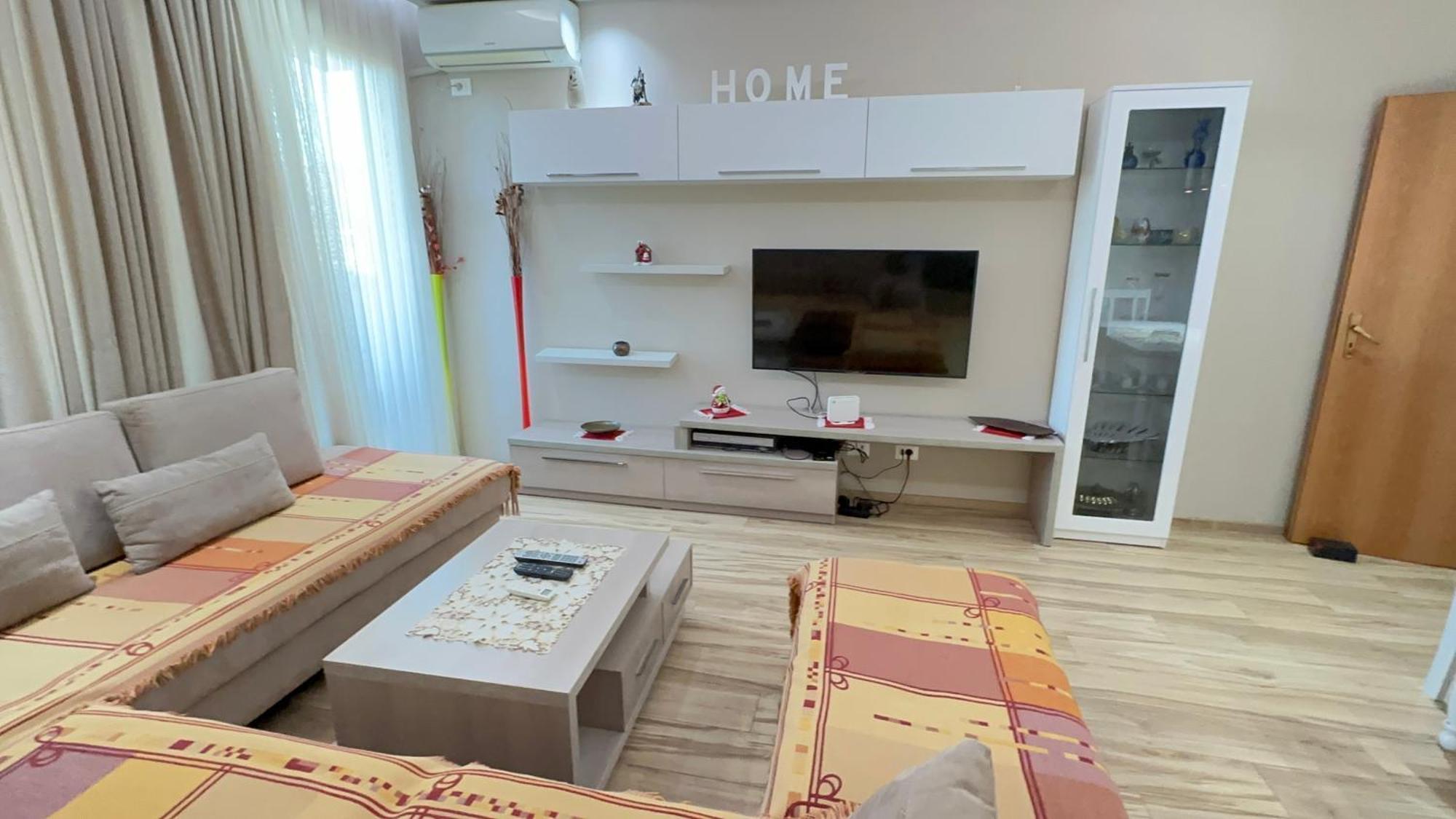 Square Inn Tirana Kültér fotó