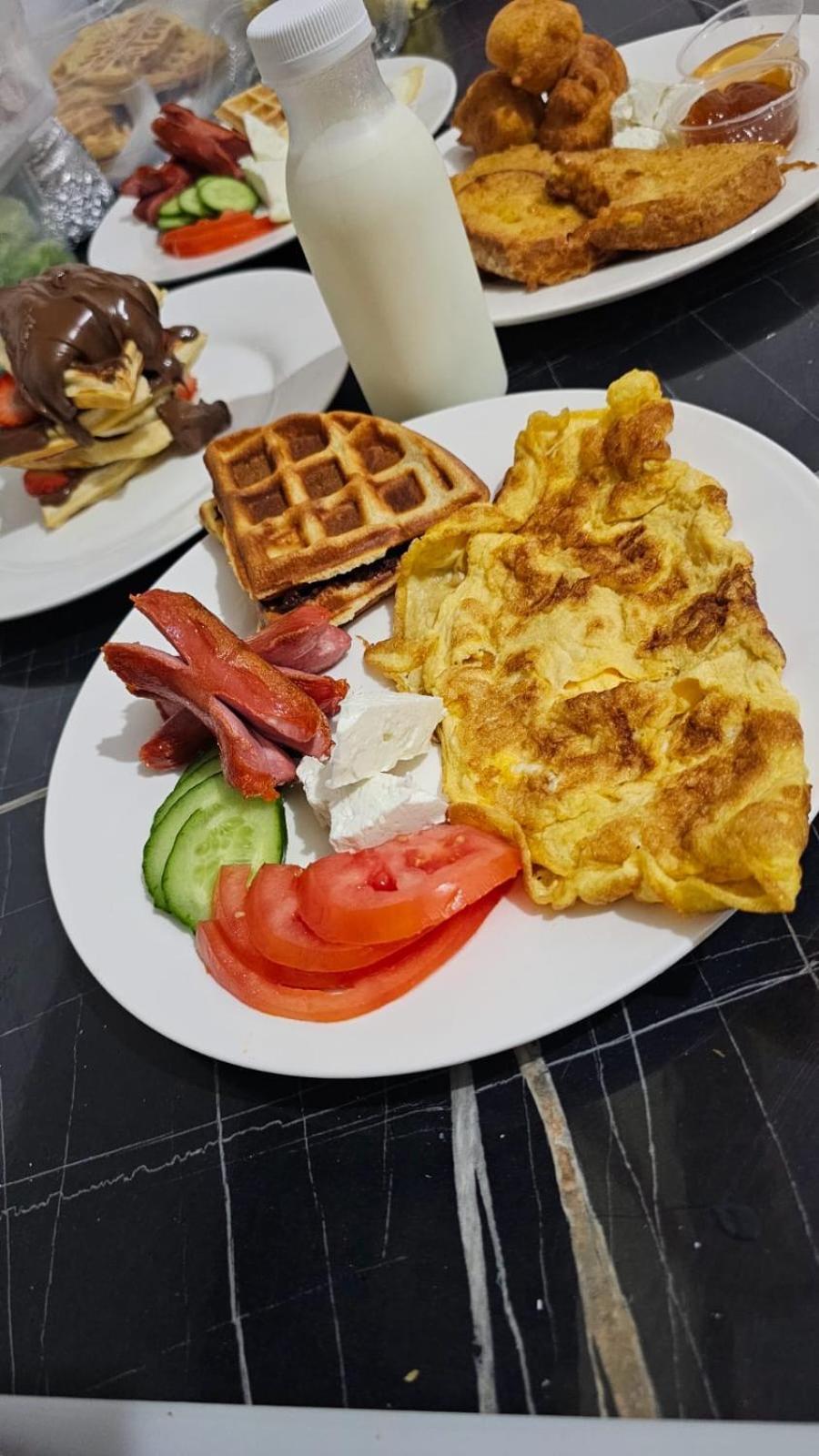 Square Inn Tirana Kültér fotó